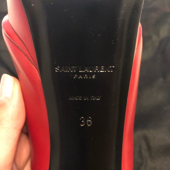 Red Saint Laurent 'Janis' Platform Pump - Picture 4 of 8